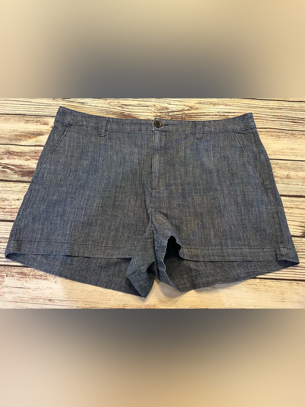 A New Day Blue Chambray Chino Shorts Women's 16 Button Zipper Closure Pockets